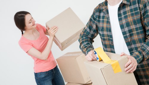 Marylebone moving truck service for careful transport and local removals